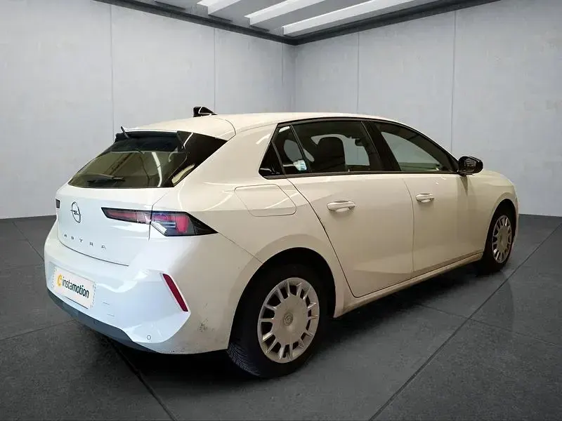 Gebraucht Opel Astra 110 PS (80 kW) 2025 Weiß Kleinwagen