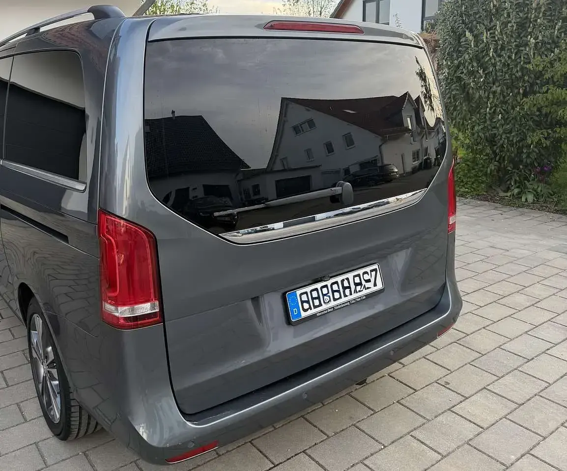 Gebraucht Mercedes V200 Edition 190 PS (139 kW) 2014 Grau Van / Kleinbus