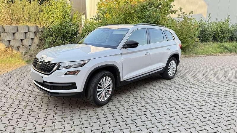 Weiß Gebraucht 2017 Skoda Kodiaq Ambition SUV | 19.000 € (Superpreis) - Bild 1/4