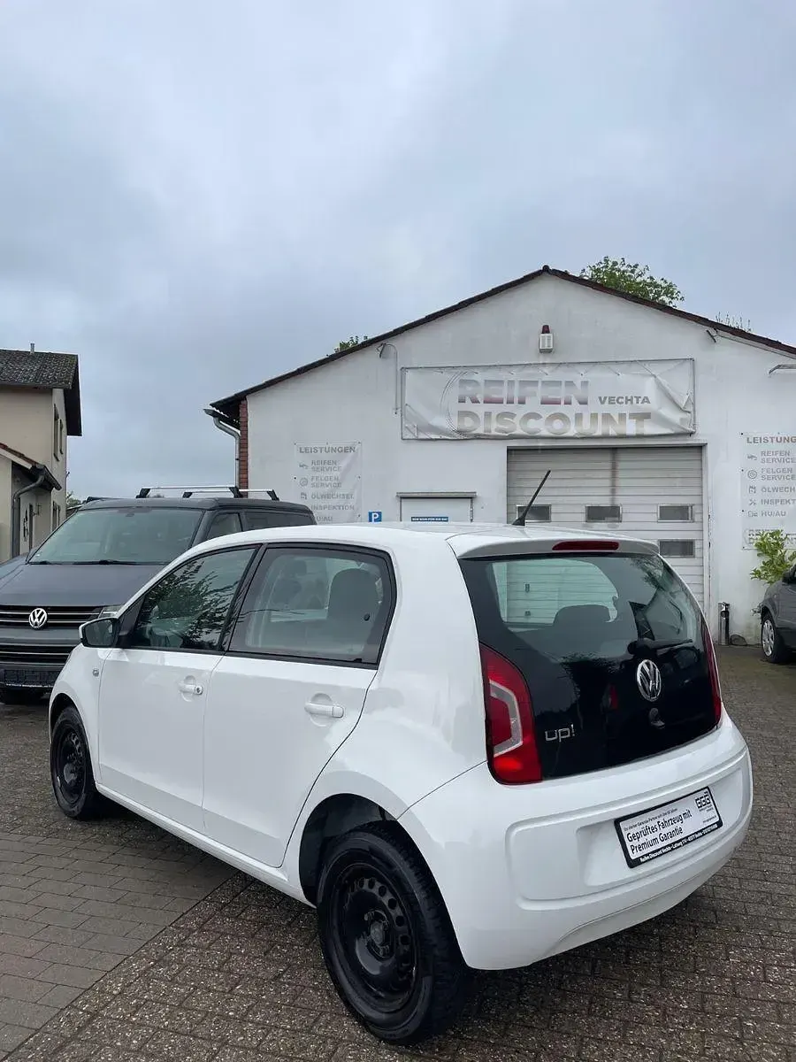 Gebraucht VW up! move up! 60 PS (44 kW) 2013 Weiß Kleinwagen
