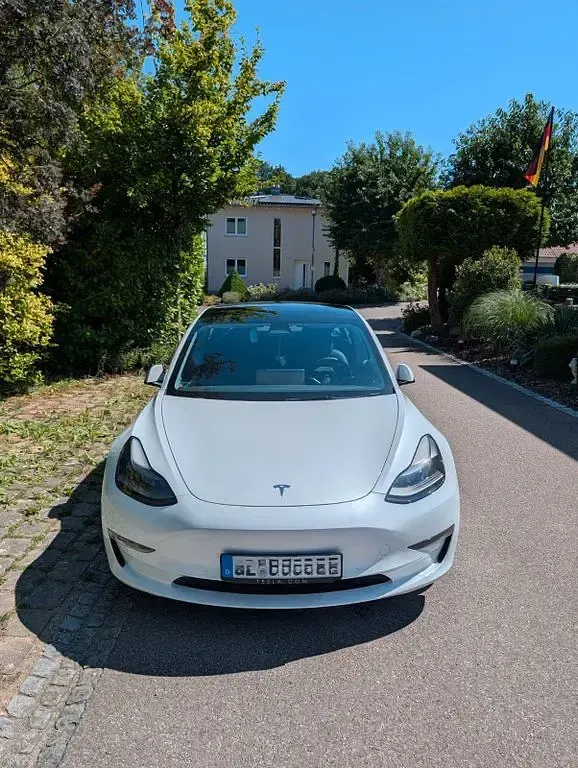 Gebraucht Tesla Model 3 366 kW (498 PS) 2022 Weiß Limousine