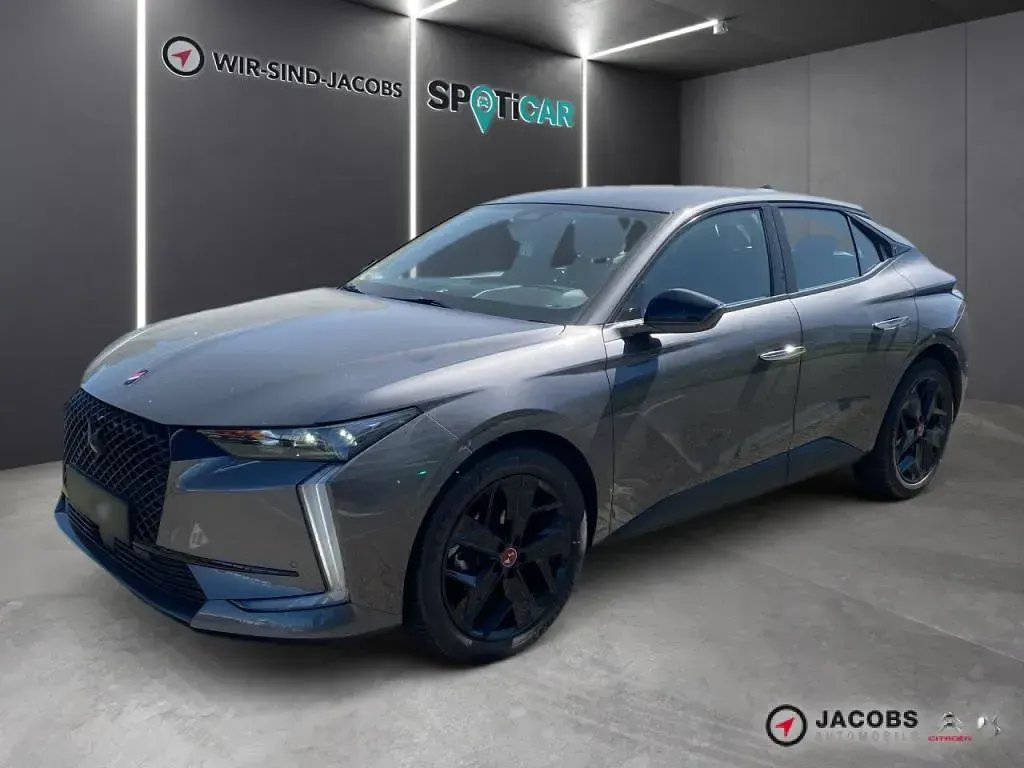 Gebraucht DS Automobiles DS4 Performance 131 PS (96 kW) 2023 Grau metallic (metallic) Kleinwagen