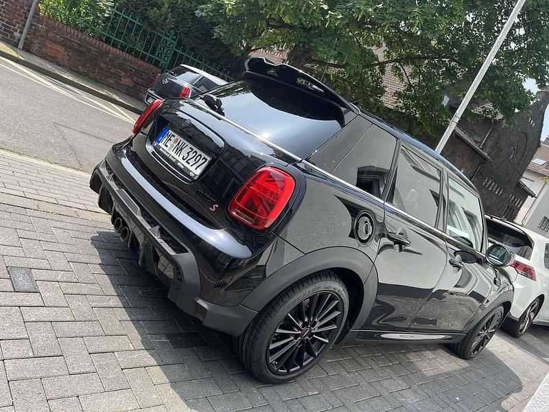 Gebraucht Mini John Cooper Works 178 PS (130 kW) 2022 Schwarz Kleinwagen