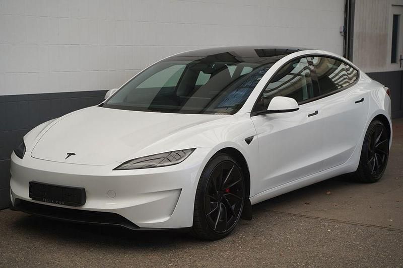 Gebraucht Tesla Model 3 Performance 461 kW (627 PS) 2025 Weiß Limousine