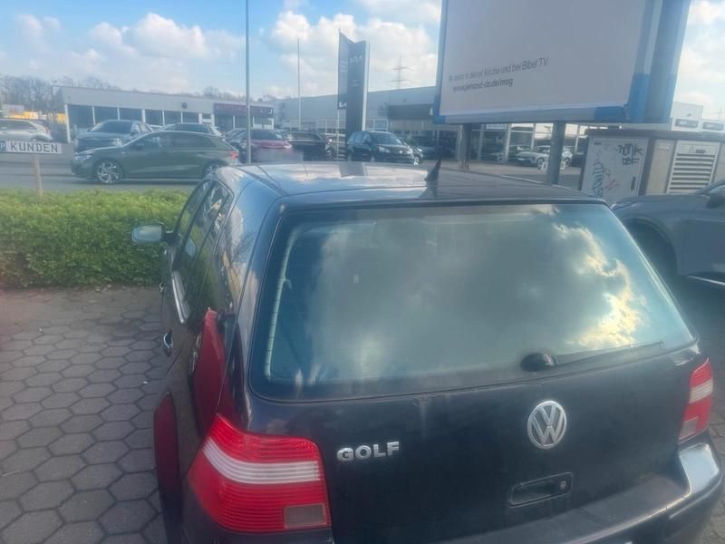 Gebraucht VW Golf IV 75 PS (55 kW) 2003 Schwarz Kleinwagen