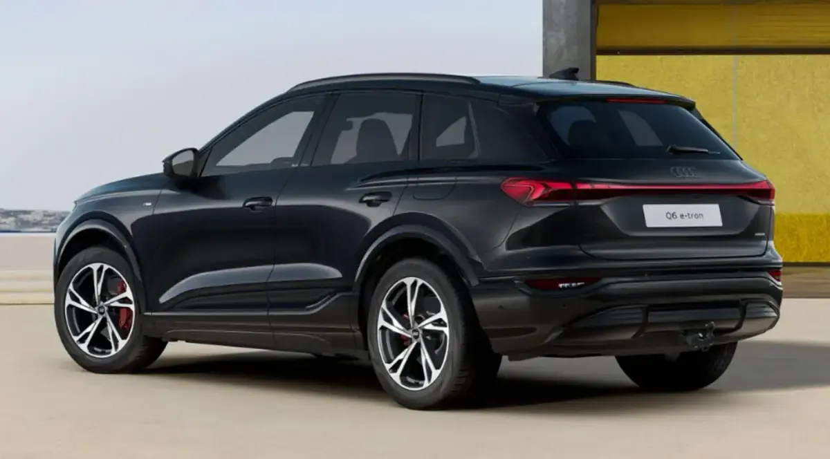 Neu Audi Q6 e-tron Ambiente 314 kW (428 PS) 2026 Schwarz SUV