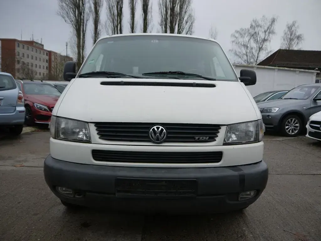 Gebraucht VW Caravelle 102 PS (75 kW) 1999 Weiß Van