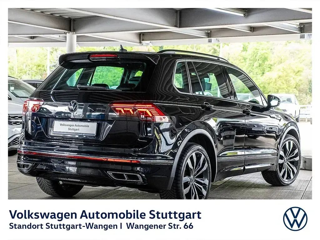 Gebraucht VW Tiguan R-line 150 PS (110 kW) 2023 Schwarz SUV