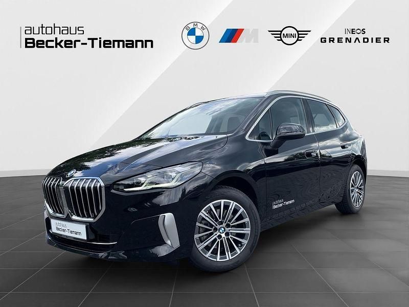 Schwarz Gebraucht 2024 BMW 218 Luxury Line Van / Kleinbus | 33.990 € (Teuer) - Bild 1/4