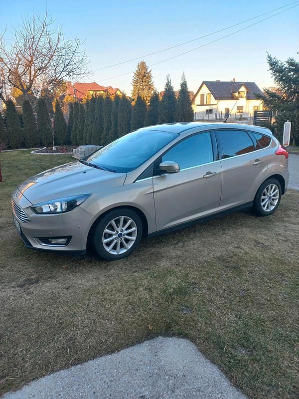 Gebraucht Ford Focus 120 PS (88 kW) 2016 Kleinwagen