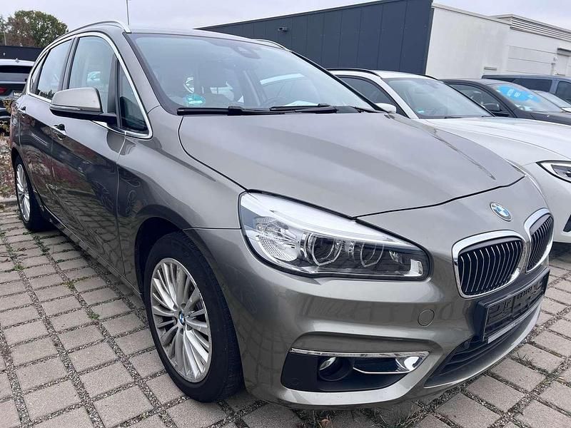 Gebraucht BMW 218 150 PS (110 kW) 2015 Platinsilber metallic Van / Kleinbus