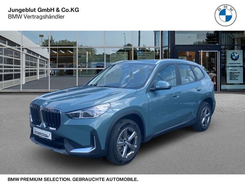 Gruen Gebraucht 2024 BMW X1 SUV | 35.860 € (Superpreis) - Bild 1/4