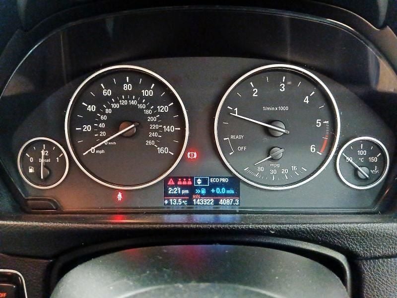 Gebraucht BMW 320 Efficient Dynamics 184 PS (135 kW) 2012 Blau Limousine