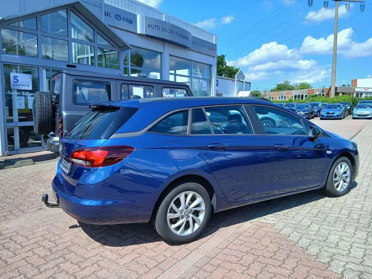 Gebraucht Opel Astra Edition 145 PS (106 kW) 2021 Nautic blau Kombi