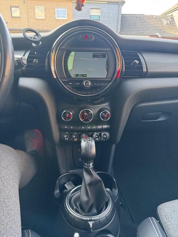 Gebraucht Mini Cooper Chili 136 PS (100 kW) 2017 Schwarz Kleinwagen