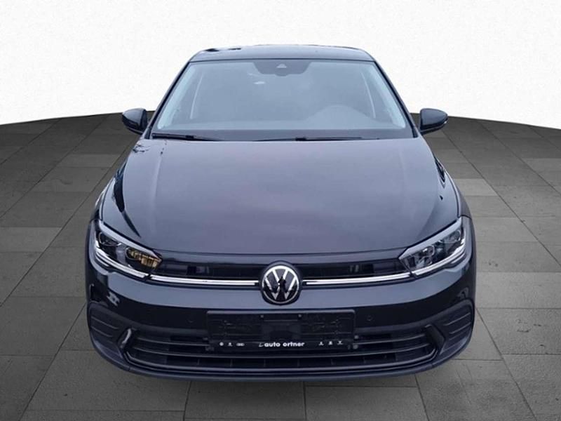 Gebraucht VW Polo IQ Drive 110 PS (80 kW) 2024 Deep black perleffekt Limousine