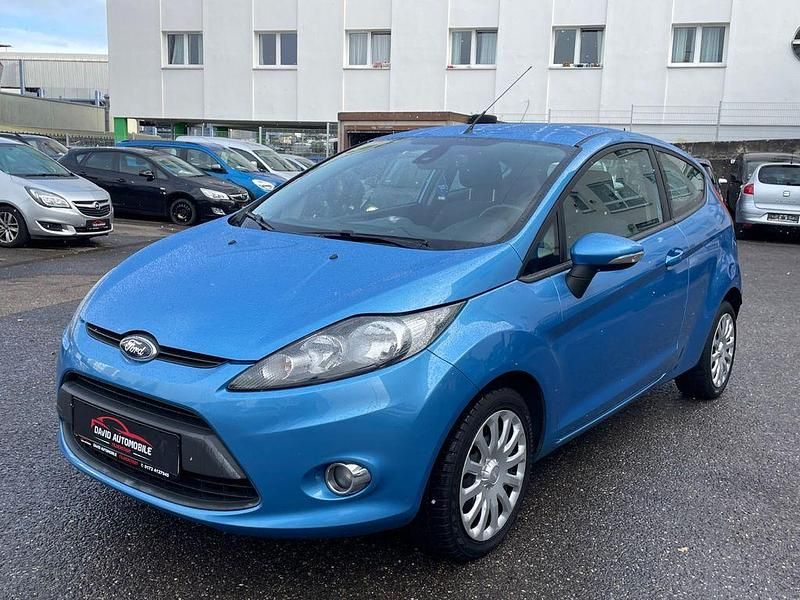Blau Gebraucht 2011 Ford Fiesta Trend Limousine | 3.490 € (Fairer Preis) - Bild 1/4