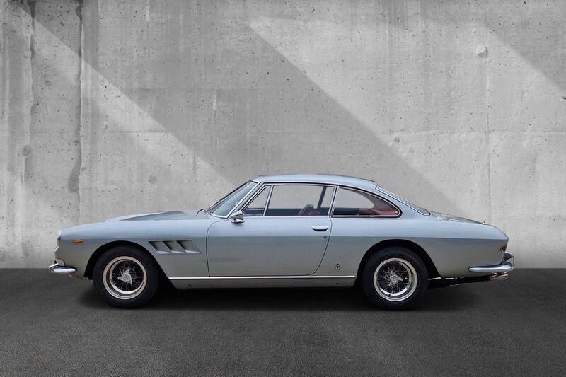 Gebraucht Ferrari 330 300 PS (220 kW) 1966 Grigio fumo Coupé