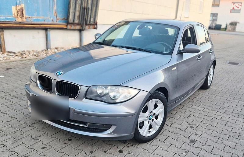Gebraucht BMW 118 143 PS (105 kW) 2009 Silber Kleinwagen