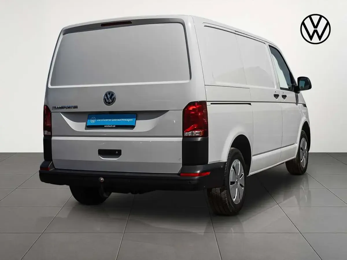 Gebraucht VW Transporter 110 PS (80 kW) 2022 Weiß Van