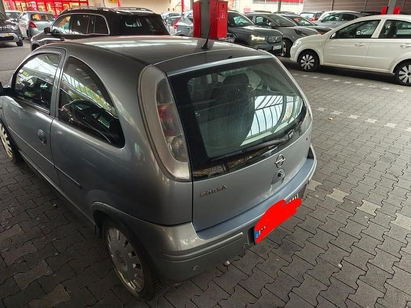 Silber Gebraucht 2006 Opel Corsa Limousine | 990 € (Superpreis) - Bild 1/4