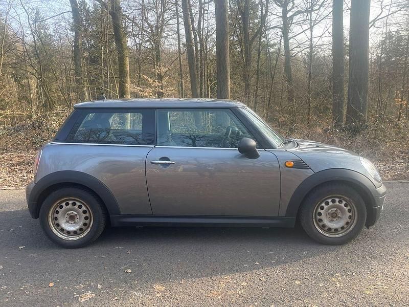 Gebraucht Mini ONE 95 PS (69 kW) 2010 Grau Kleinwagen