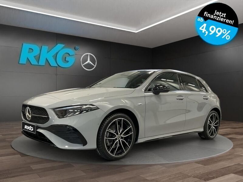 Grau Gebraucht 2025 Mercedes A250 AMG Limousine | 44.750 € - Bild 1/4