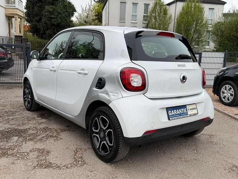 Gebraucht Smart ForFour 71 PS (52 kW) 2015 Silber Kleinwagen