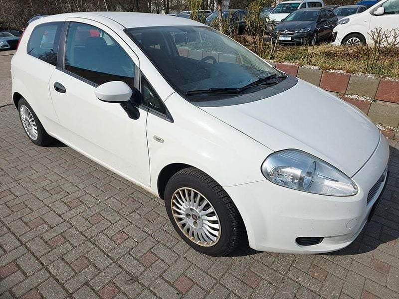 Gebraucht Fiat Grande Punto Active 65 PS (47 kW) 2009 Weiß Kleinwagen