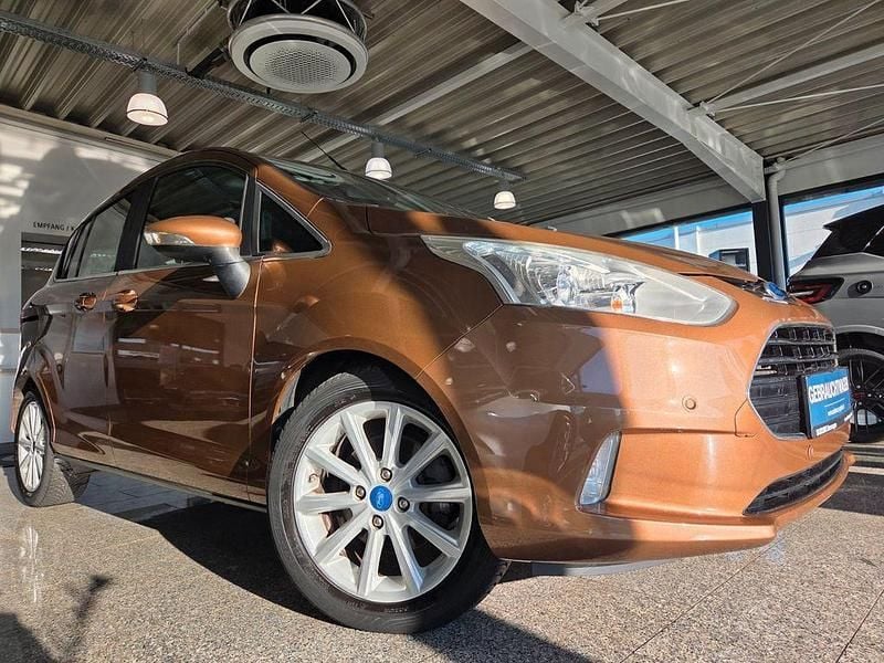 Braun Gebraucht 2015 Ford B-MAX Titanium Van / Kleinbus | 7.250 € (Fairer Preis) - Bild 1/4