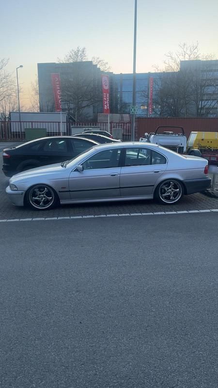Gebraucht BMW 525 163 PS (119 kW) 2000 Silber Limousine