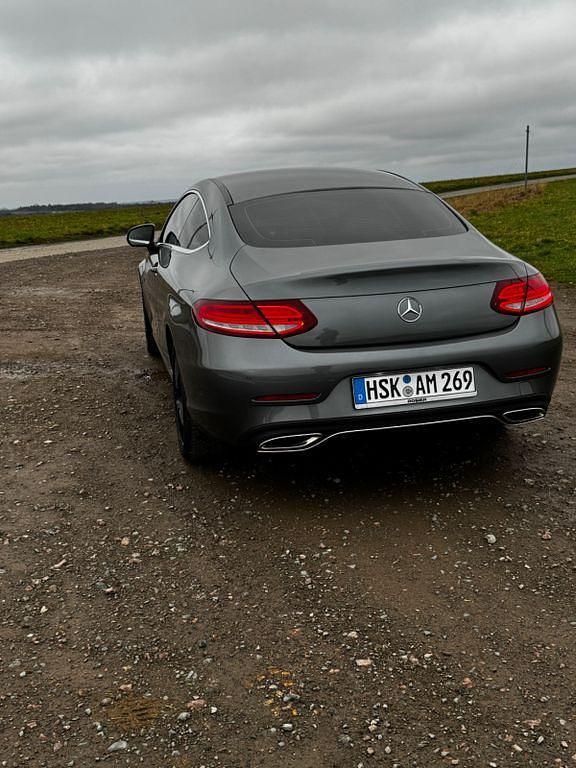 Gebraucht Mercedes C300 245 PS (180 kW) 2017 Grau Coupé