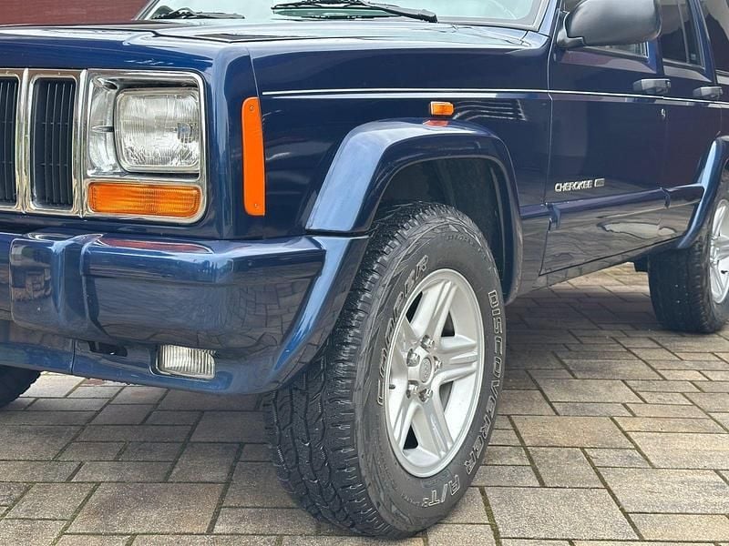 Gebraucht Jeep Cherokee Limited 184 PS (135 kW) 2000 Blau SUV