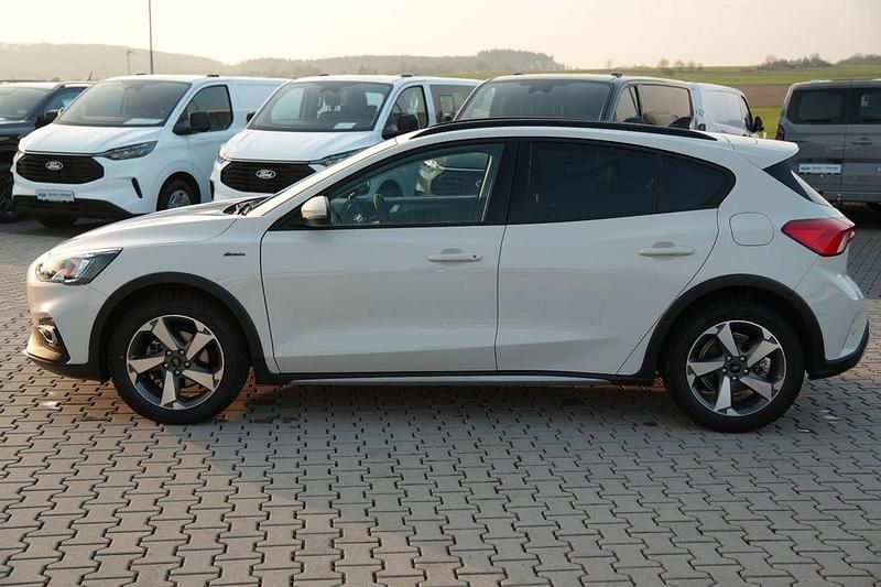 Gebraucht Ford Focus Active 155 PS (114 kW) 2021 Weiß Limousine