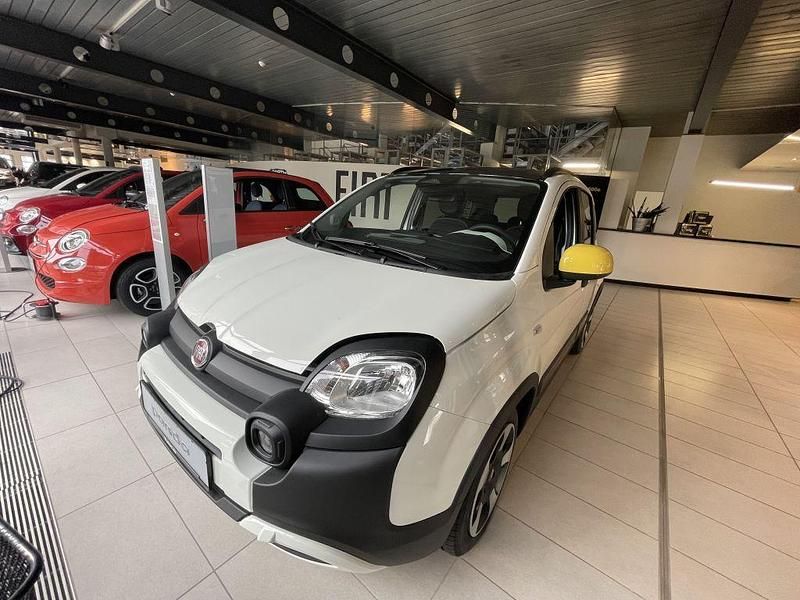 Gelato weiss Gebraucht 2024 Fiat Panda Kleinwagen | 16.980 € (Teuer) - Bild 1/4
