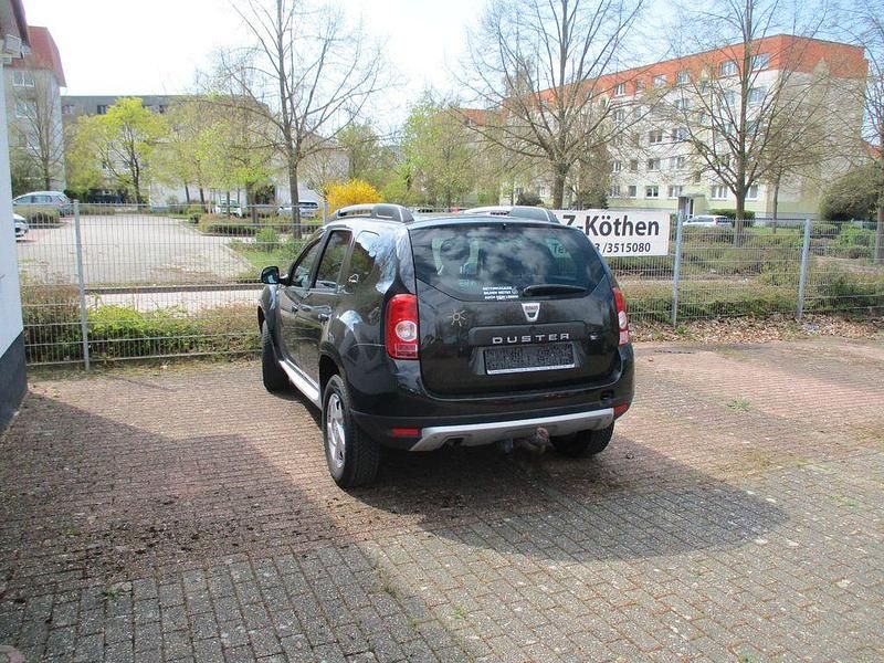 Używany Dacia Duster Lauréate 105 KM (77 kW) 2012 Czarny SUV
