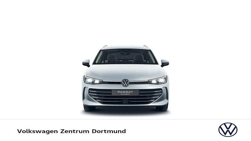 Gebraucht VW Passat Elegance 272 PS (200 kW) 2025 Oyster silver metallic Kombi