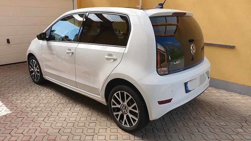 Gebraucht VW e-up! Style 61 kW (84 PS) 2021 Weiß Kleinwagen