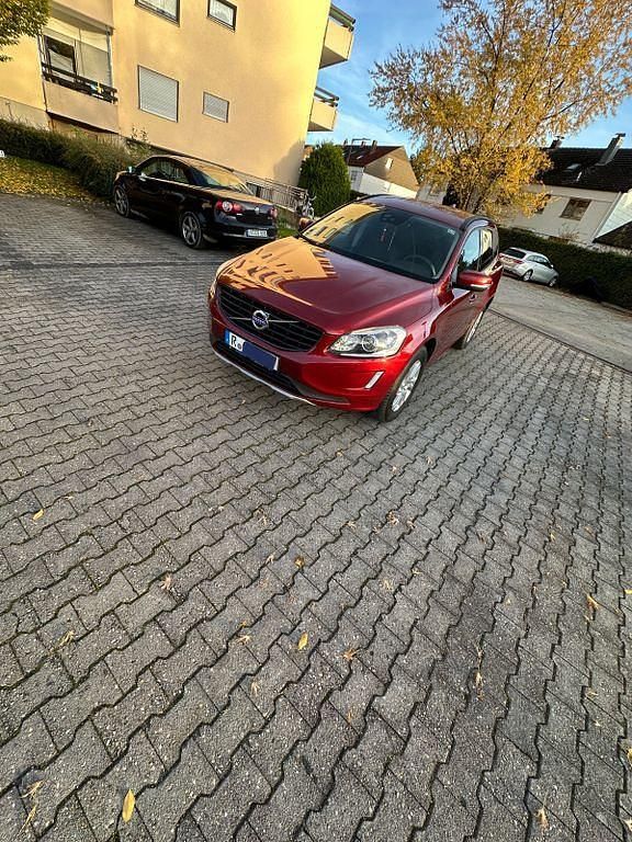 Rot Gebraucht 2016 Volvo XC60 Kinetic SUV | 16.850 € (Fairer Preis) - Bild 1/4