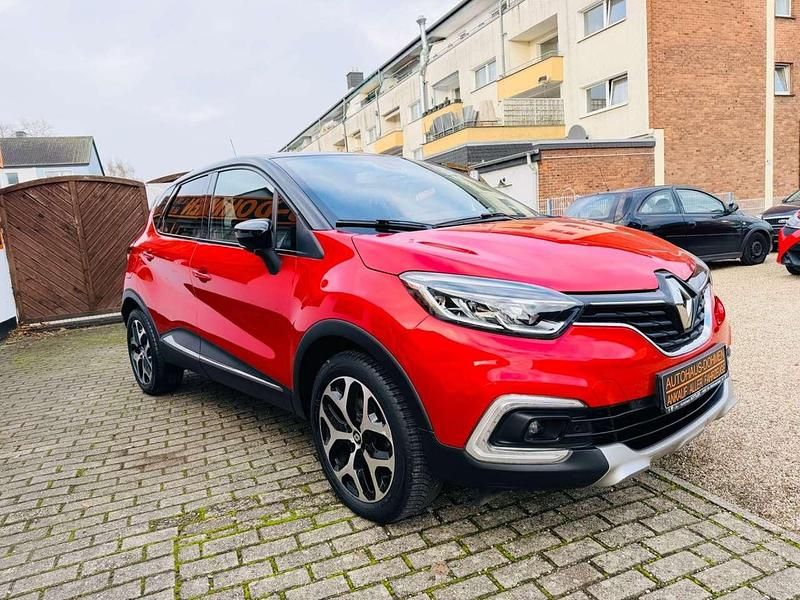 Gebraucht Renault Captur 118 PS (86 kW) 2018 Rot nnp + schwarz gne SUV