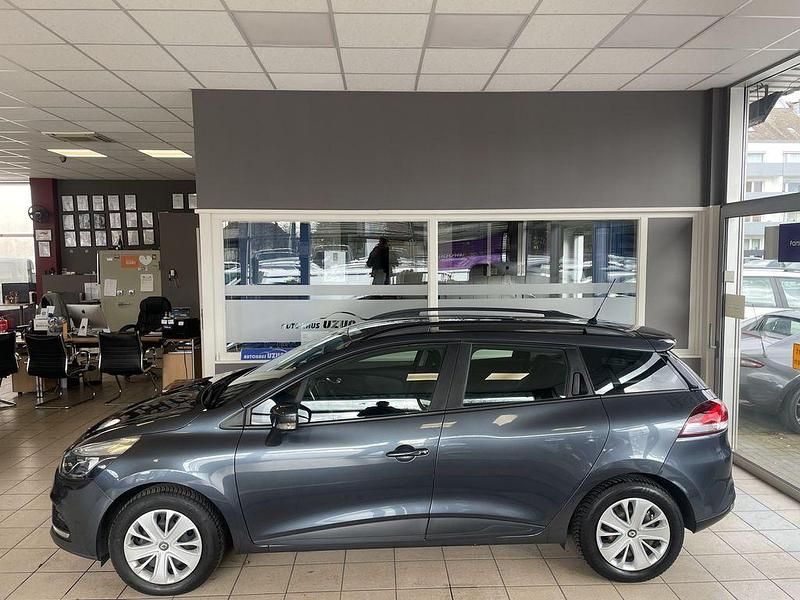 Gebraucht Renault Clio IV LIMITED 73 PS (53 kW) 2018 Grau Limousine