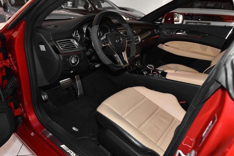 Gebraucht Mercedes CLS63 AMG AMG 557 PS (409 kW) 2012 Zirkonrot designo perleffekt Coupé