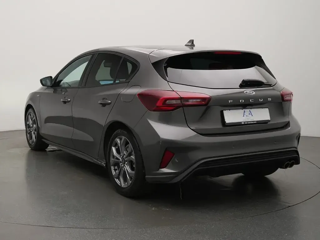 Gebraucht Ford Focus ST-Line 155 PS (114 kW) 2025 Grau Limousine