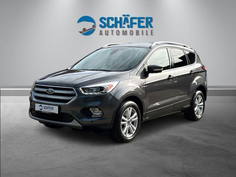 Grau Gebraucht 2017 Ford Kuga Trend SUV | 13.950 € (Fairer Preis) - Bild 1/4