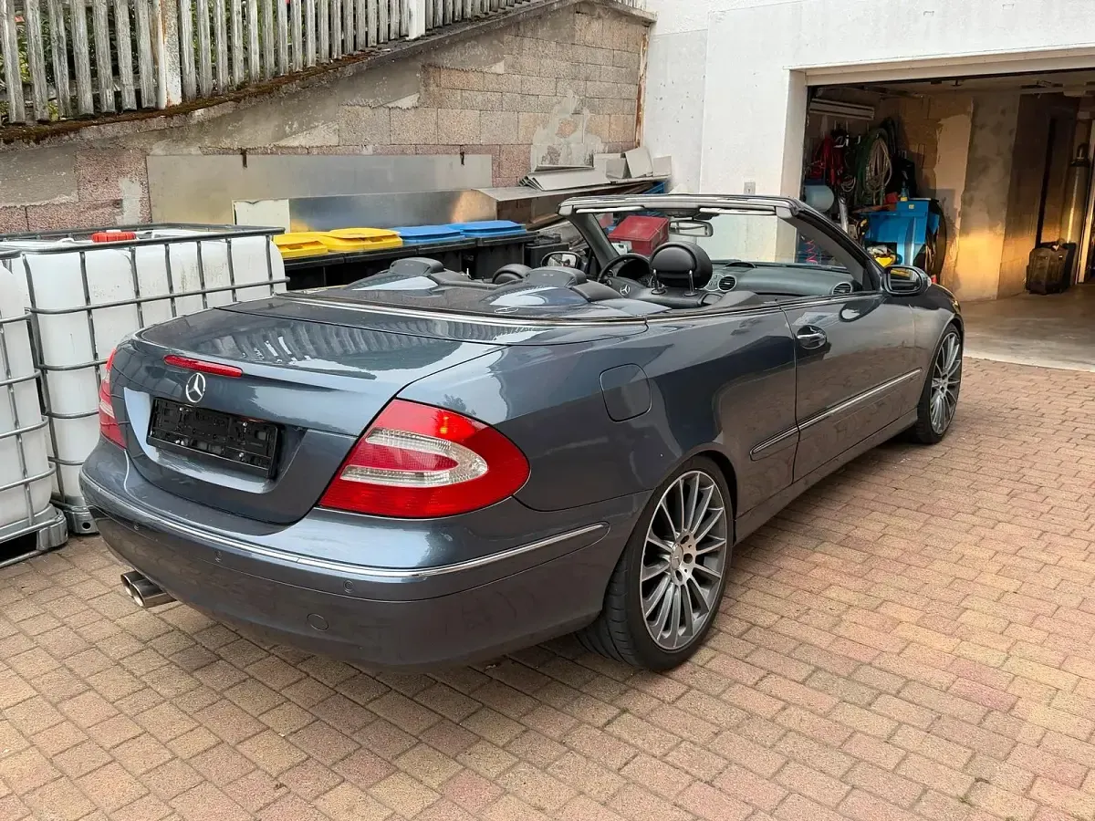 Gebraucht Mercedes CLK240 170 PS (125 kW) 2003 Violet Cabrio
