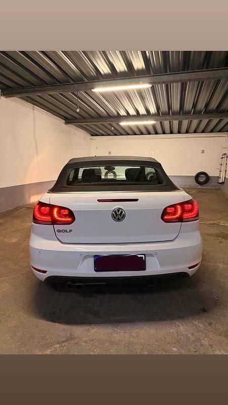 Gebraucht VW Golf 122 PS (89 kW) 2011 Weiß Cabrio