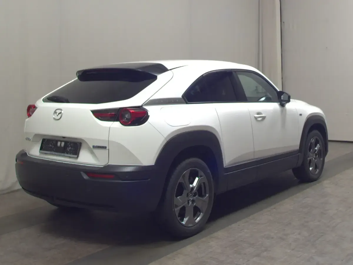 Gebraucht Mazda MX30 106 kW (145 PS) 2023 Weiss SUV