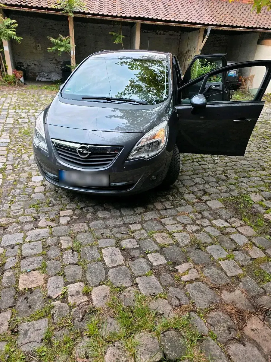 Gebraucht Opel Meriva 95 PS (69 kW) 2012 Grau Van / Kleinbus