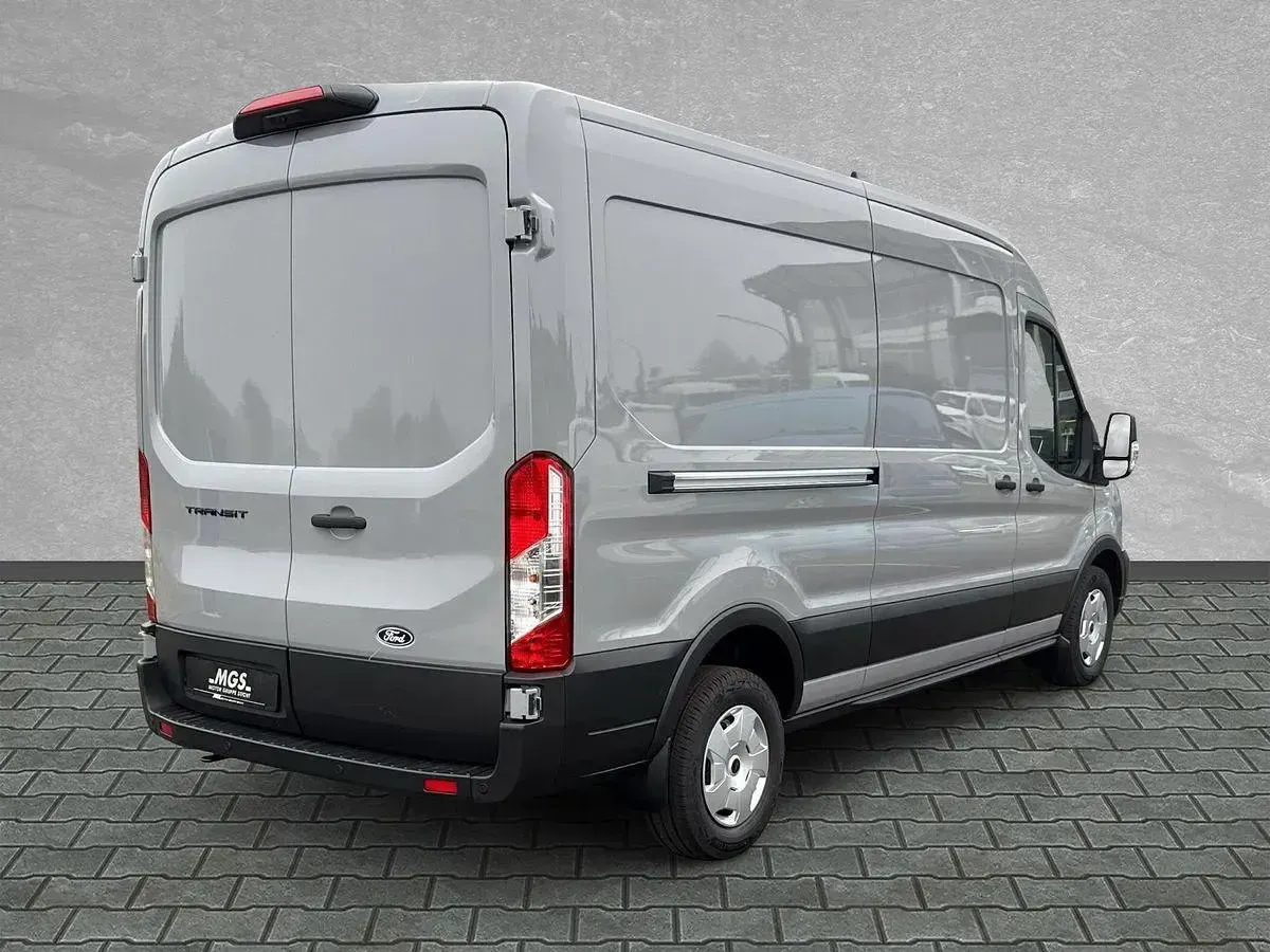 Nowe Ford Transit Trend 131 KM (96 kW) 2025 Szary Sedan/Limuzyna
