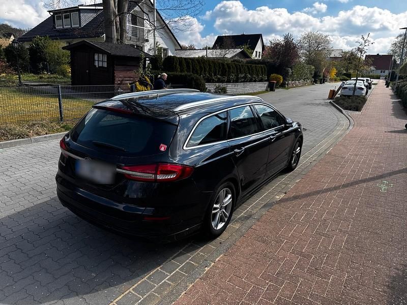 Schwarz Gebraucht 2019 Ford Mondeo Titanium Kombi | 11.500 € (Guter Preis) - Bild 1/4